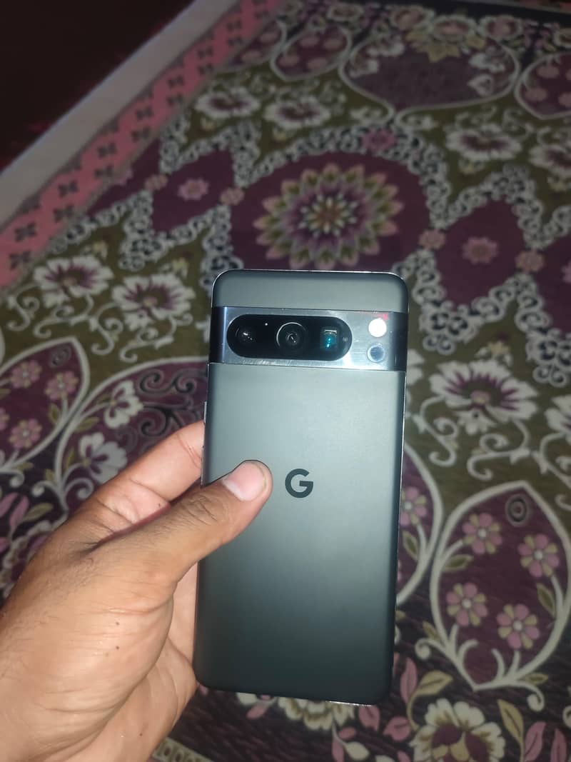 Google Pixel 8 Pro 3