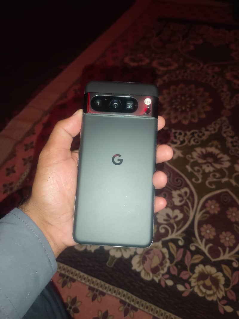 Google Pixel 8 Pro 9