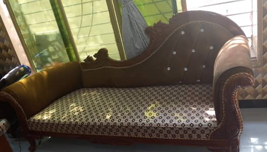 furniture for sell 3 seater deewan 2