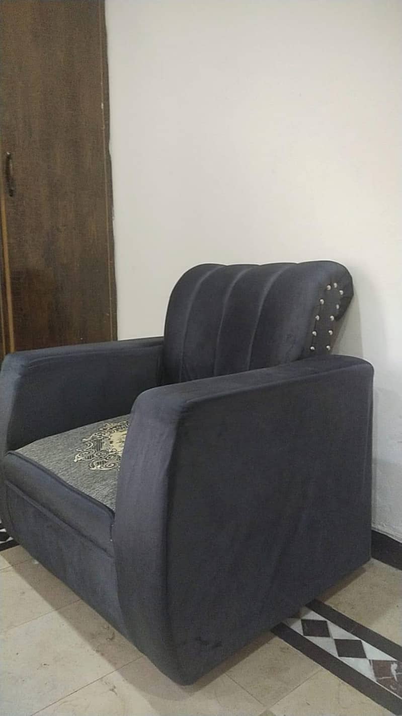 Sofa set 5 seater 3