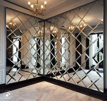 Diamond cut mirror