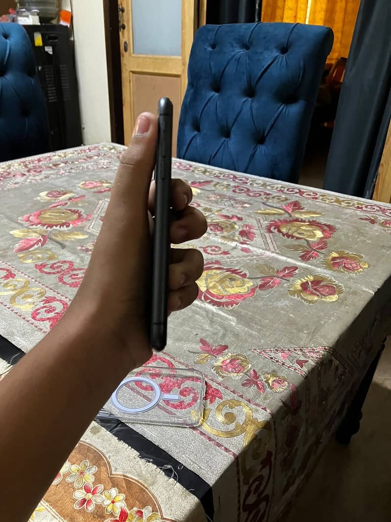 Apple iPhone 11 1