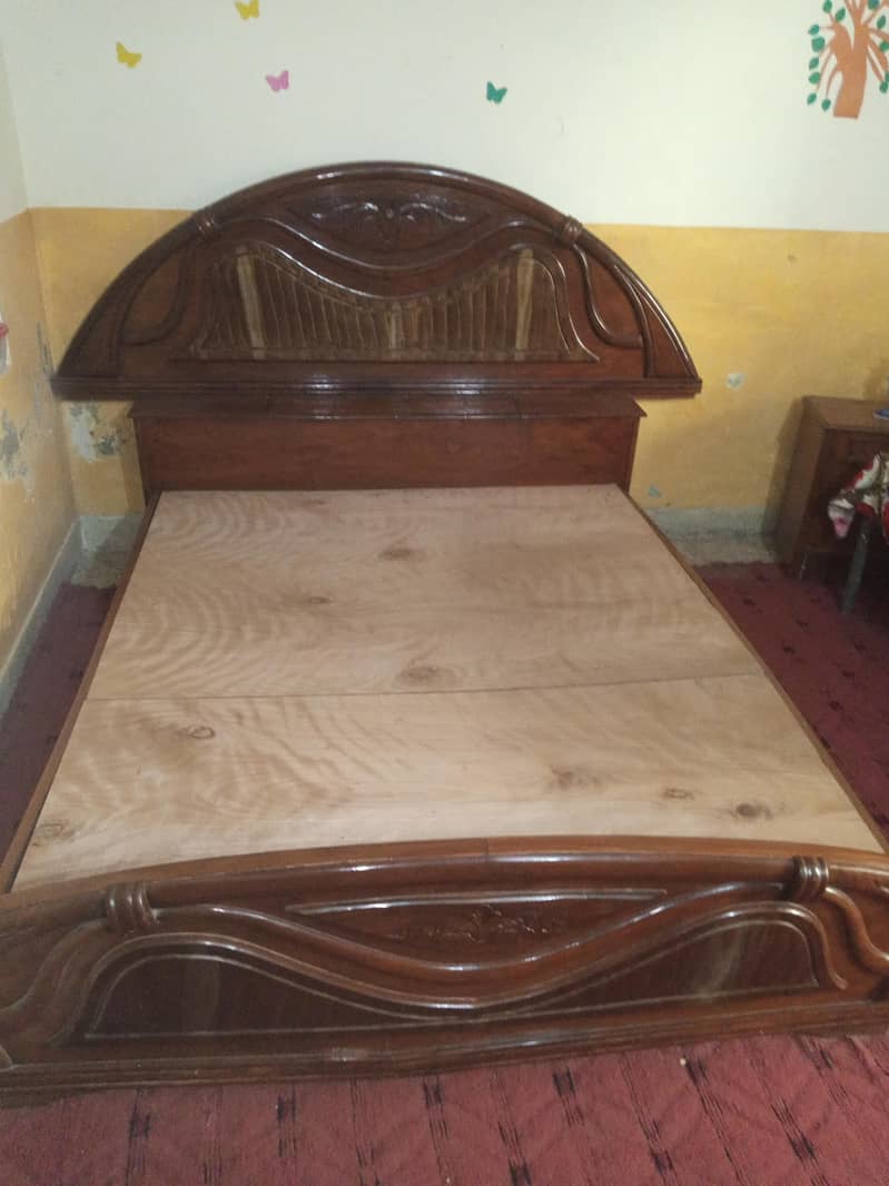 Double Bed 0