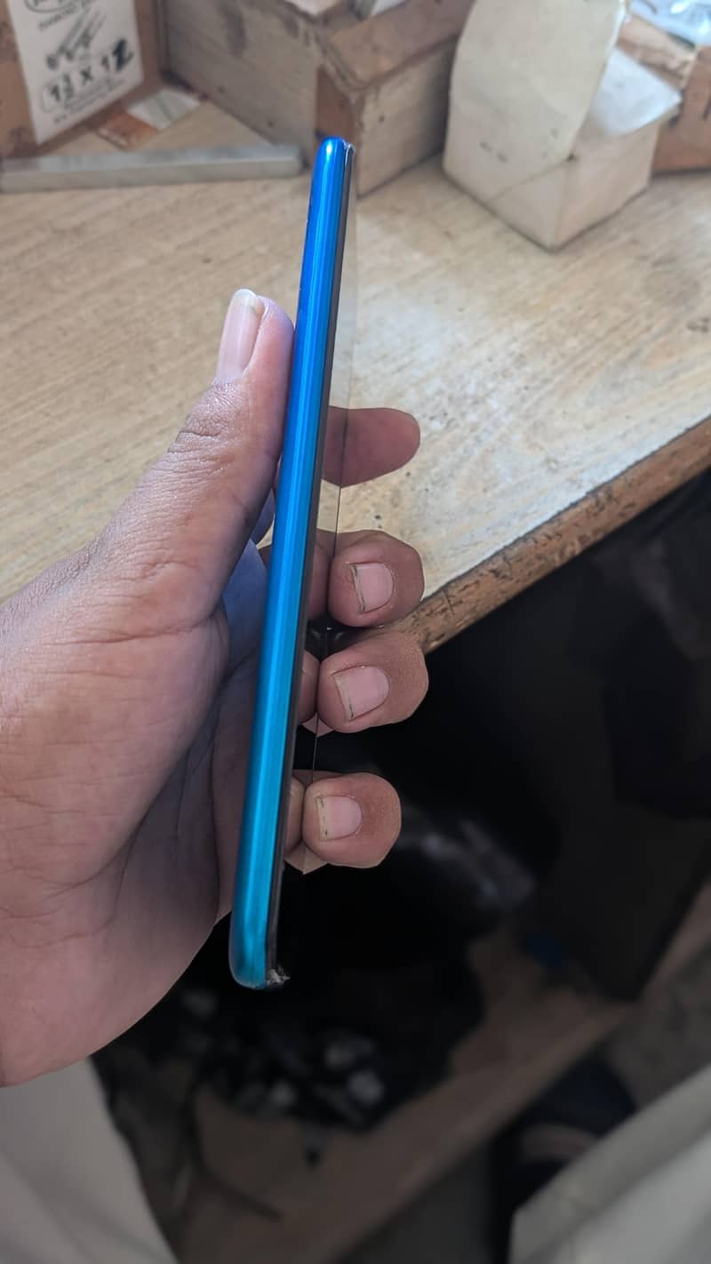 Tecno Spark 4 Lite 4