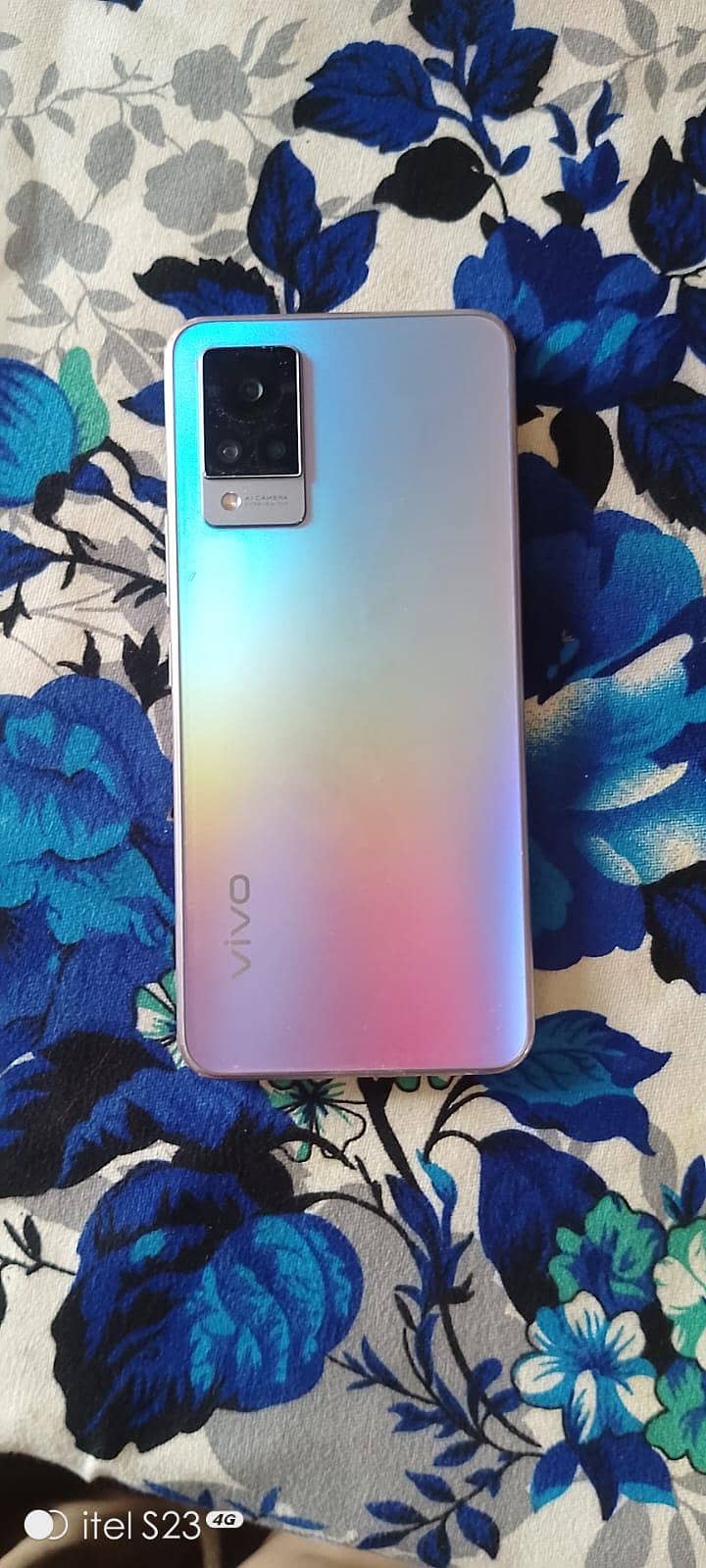Vivo V21 1