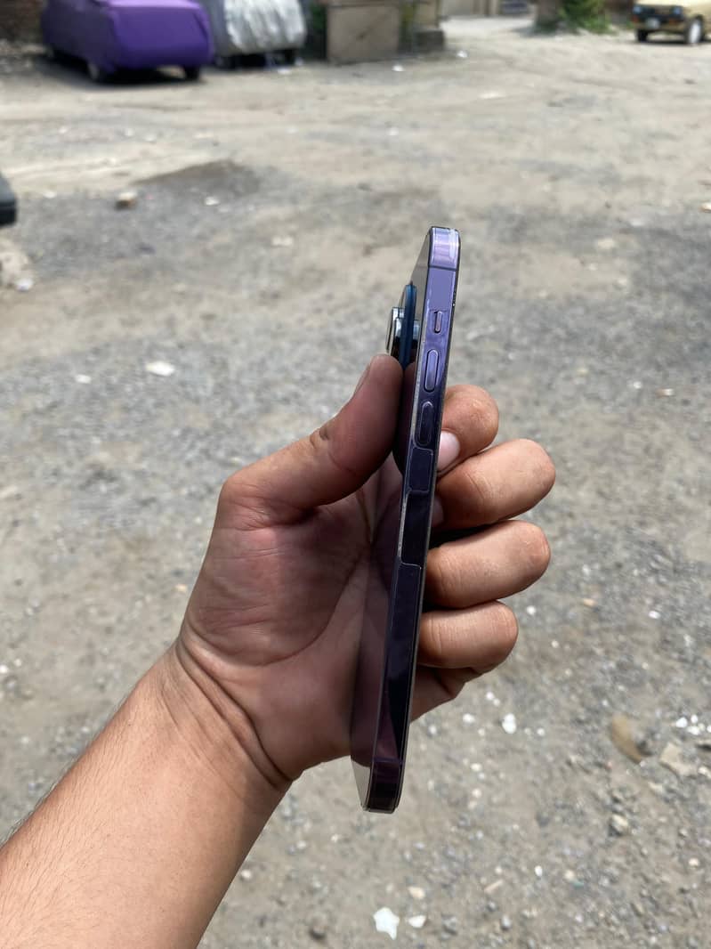 Apple iPhone 14 Pro Max 3