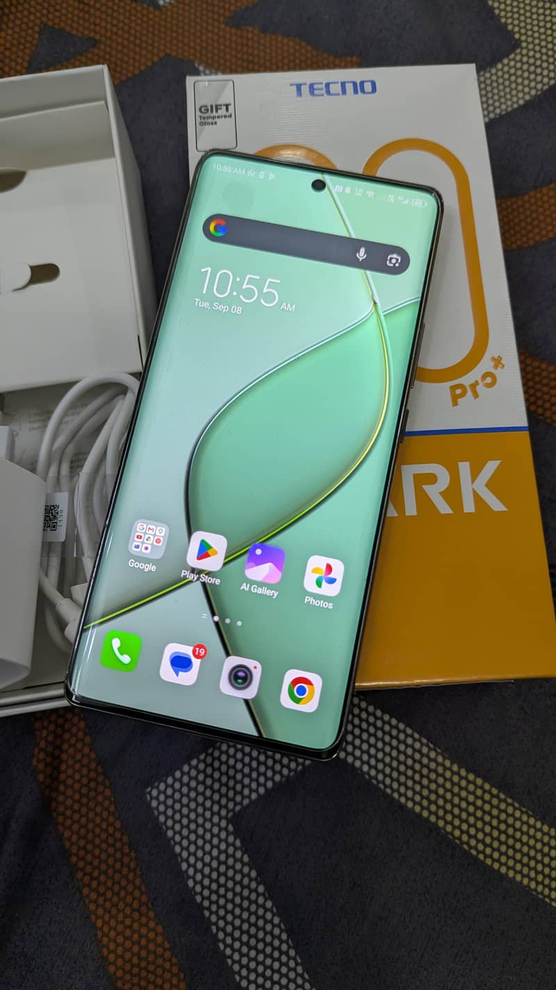 Tecno Spark 20 Pro Plus 0
