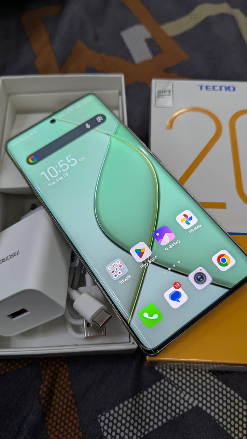 Tecno Spark 20 Pro Plus 1