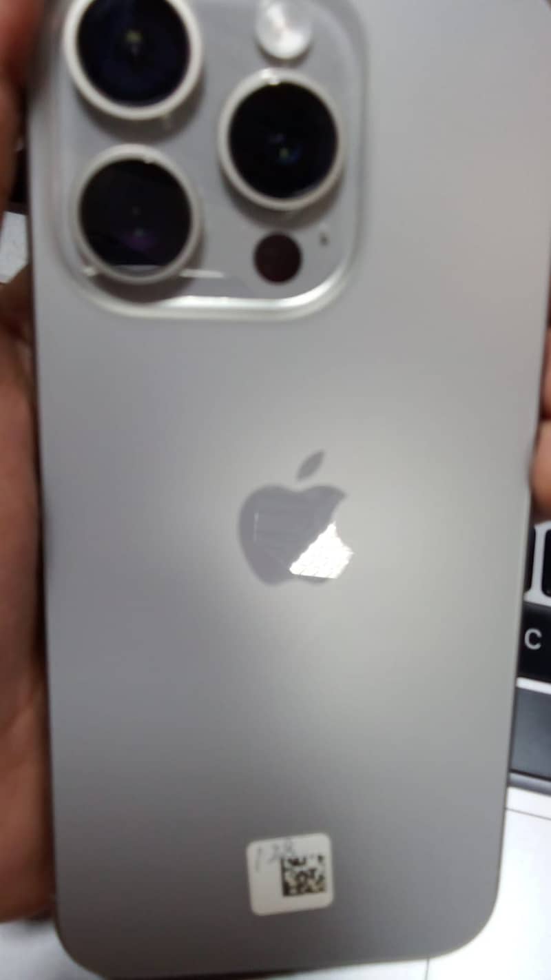 Apple iPhone 15 Pro 1