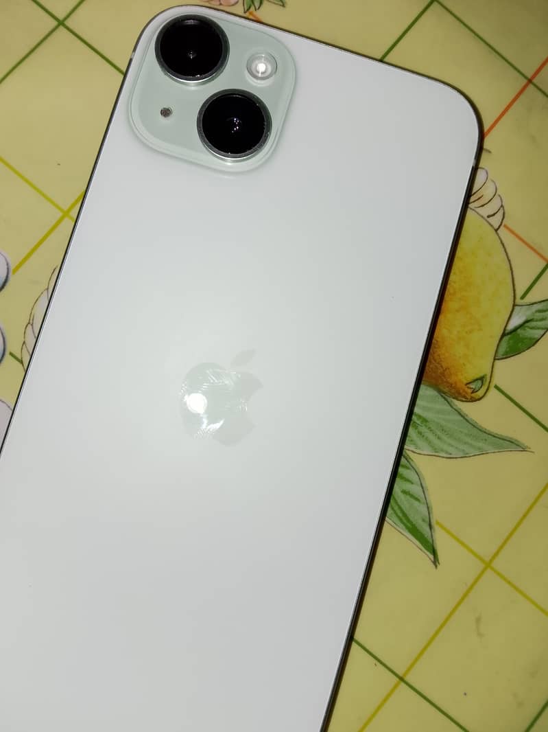 Apple iPhone 15 plus 1