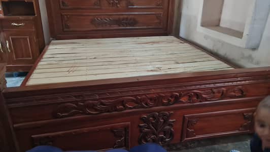 Furniture (single bed wth side tables+showcase)