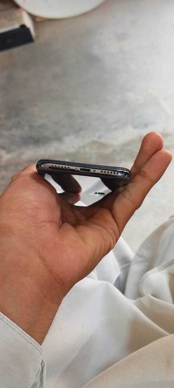 Apple iPhone X 1