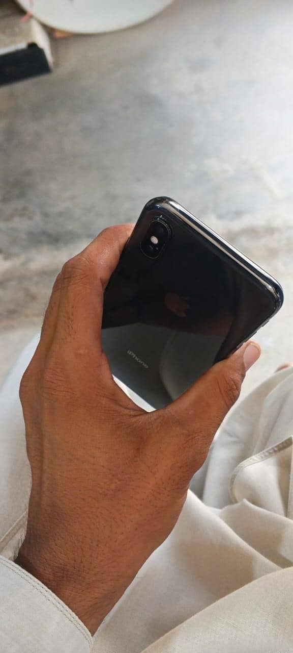 Apple iPhone X 6