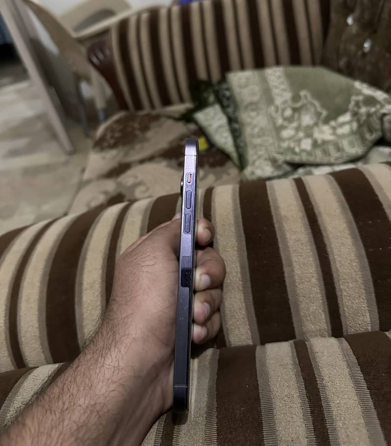 Apple iPhone 14 Pro Max 3