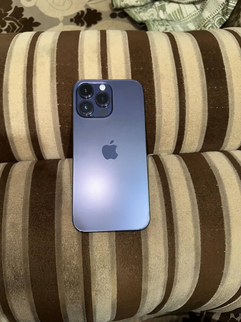 Apple iPhone 14 Pro Max 0