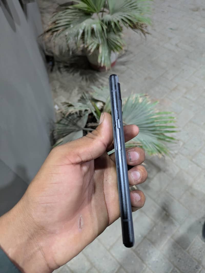 Google Pixel 6a 3