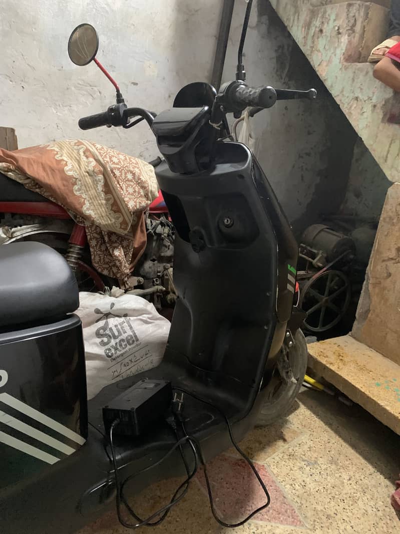 Revoo A10 0