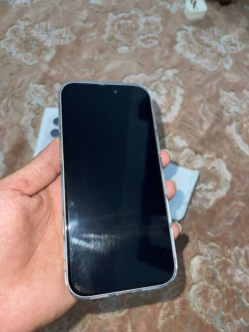 Apple iPhone 17 Pro Max 2