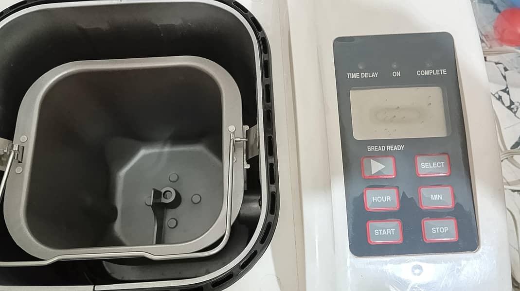 bread maker 1