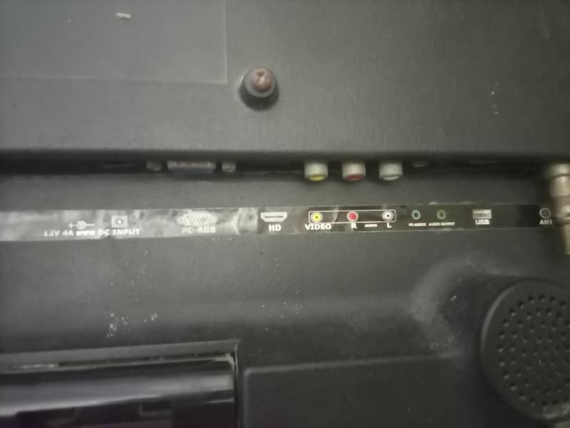 LED Monitor/TV 3