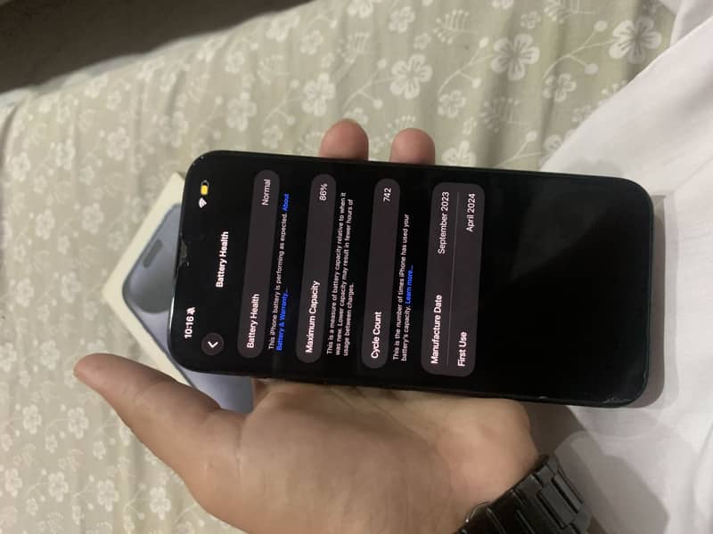 Apple iPhone 15 Pro Max 9
