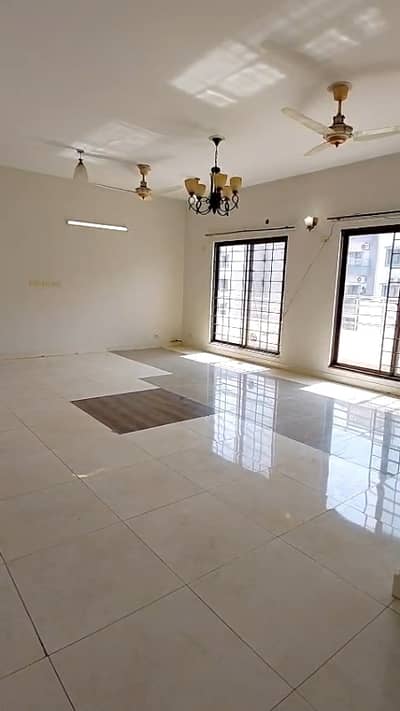 3 Bed Apartment Available For Rent in Askari 11 Lahore Pakistan