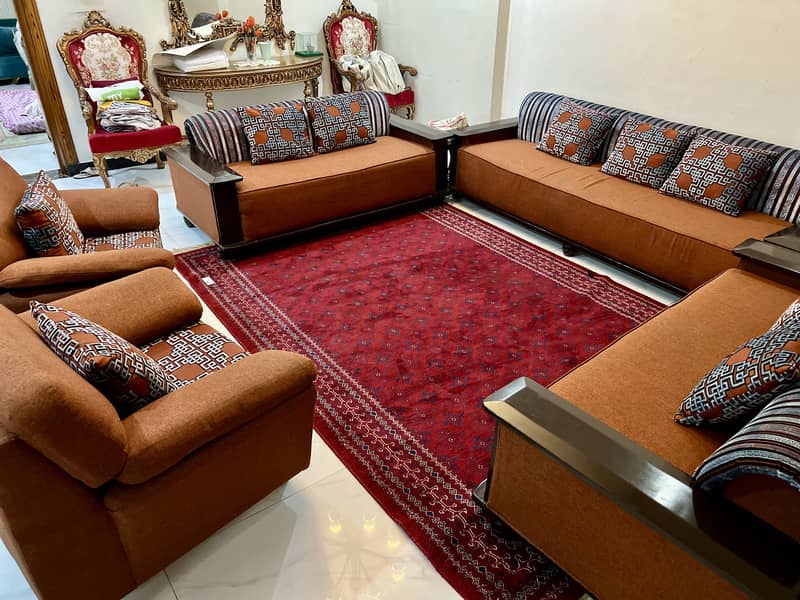 Solid wood beautiful lounge set / drawing set 5