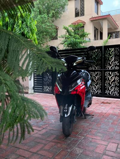 Wuxi Yolix NJ150 (2022) | Imported Heavy Petrol Scooter | Lahore Reg