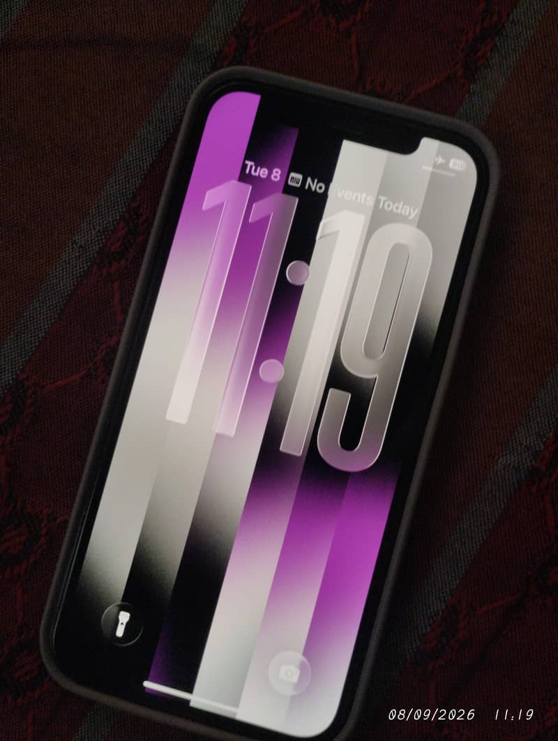 Apple iPhone 12 6