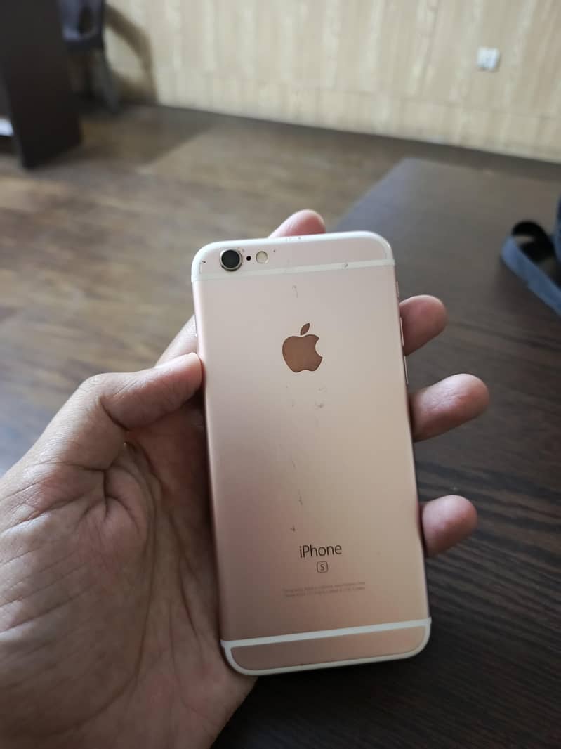 Apple iPhone 6S 1