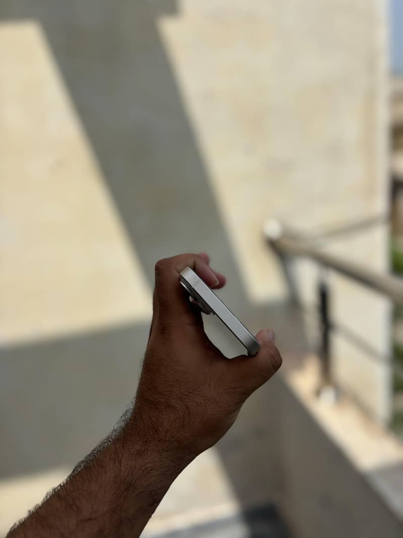 Apple iPhone 14 2