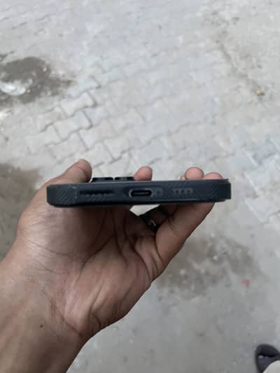 I Phone  16 pro max