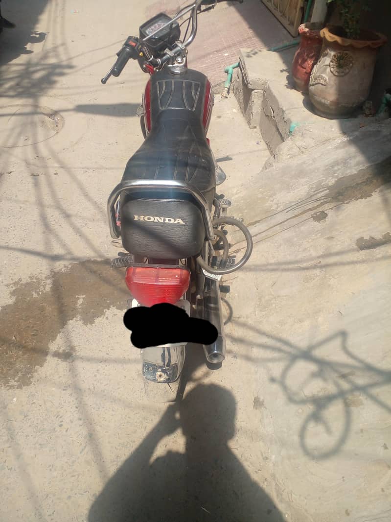 Dhoom 70cc 1