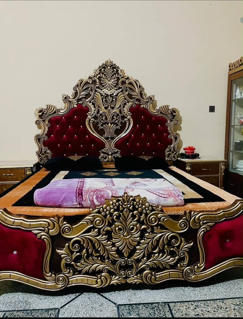 Bed set dressing each and every thing 0