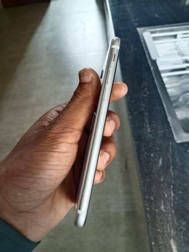 Apple iPhone SE 2