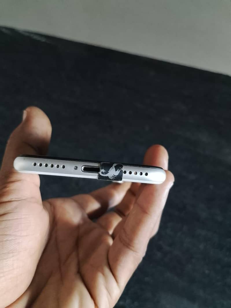 Apple iPhone SE 4