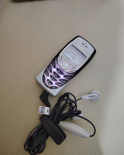 Nokia 8310, Keypad mobile phone
