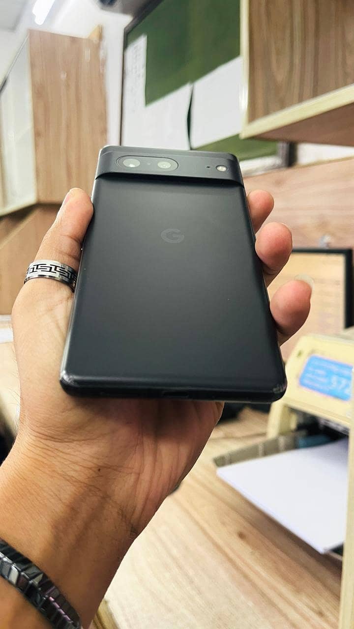 Google Pixel 7 3