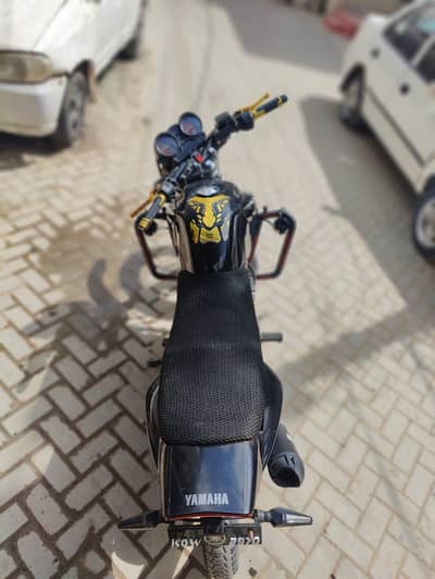 YAMAHA YBR125G