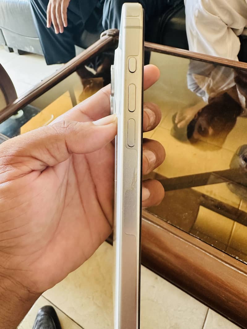 Apple iPhone 15 Pro Max 7