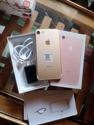 iPhone 7 (32gb) urgent sale. 03/09/10/18/123