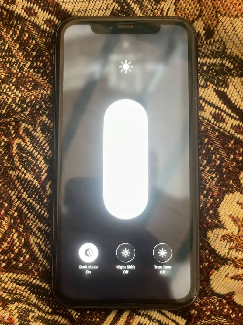 Apple iPhone 11 3