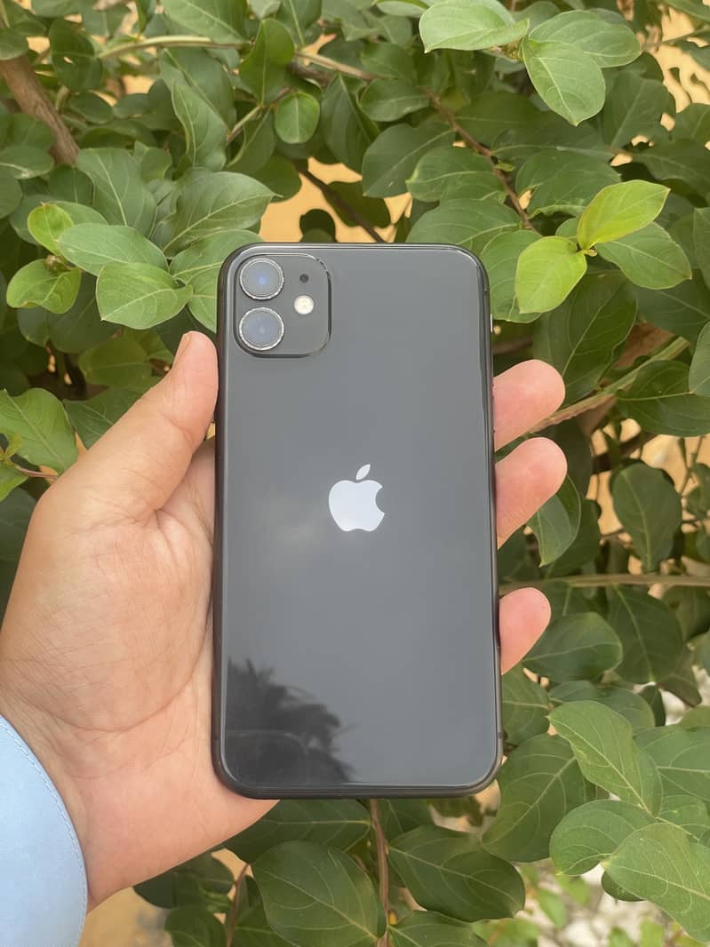 Apple iPhone 11 4