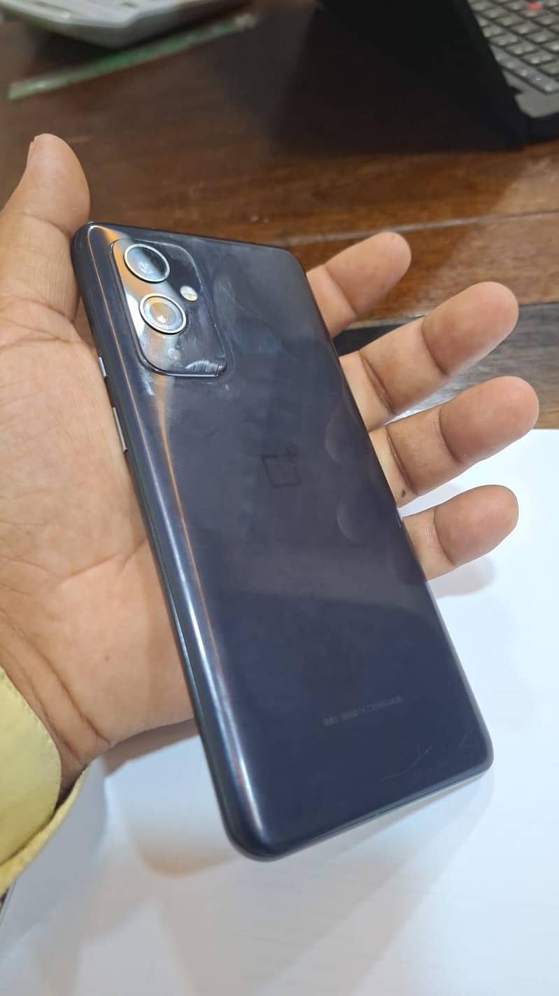 One Plus 9 5G 1