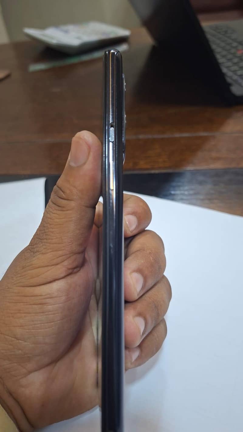 One Plus 9 5G 18