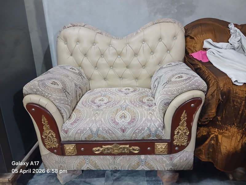 5 seater Sofa set 1