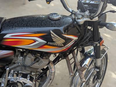 Honda 125, 2022 model in Excellent condition for sale