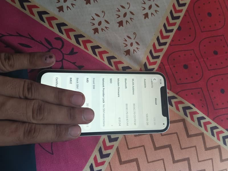 Apple iPhone 12 3