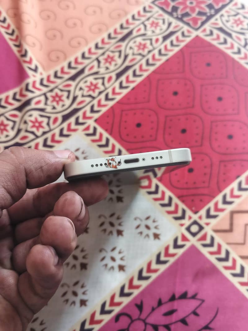 Apple iPhone 12 8