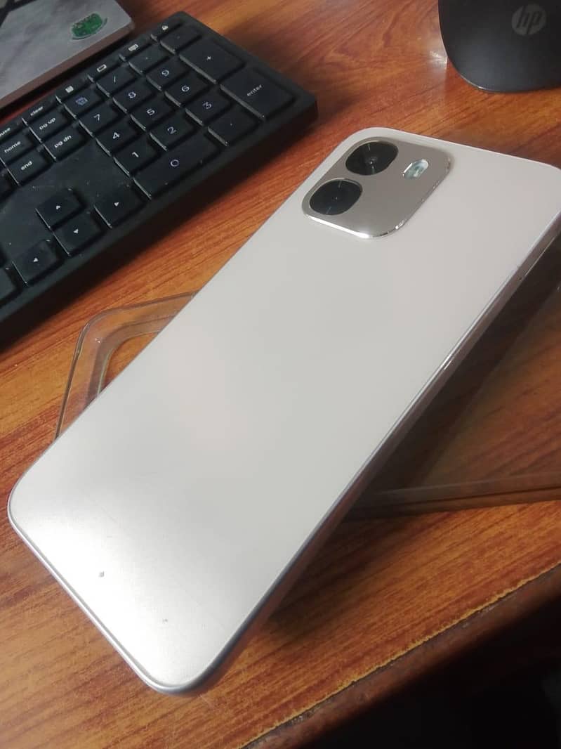 OPPO A6 1